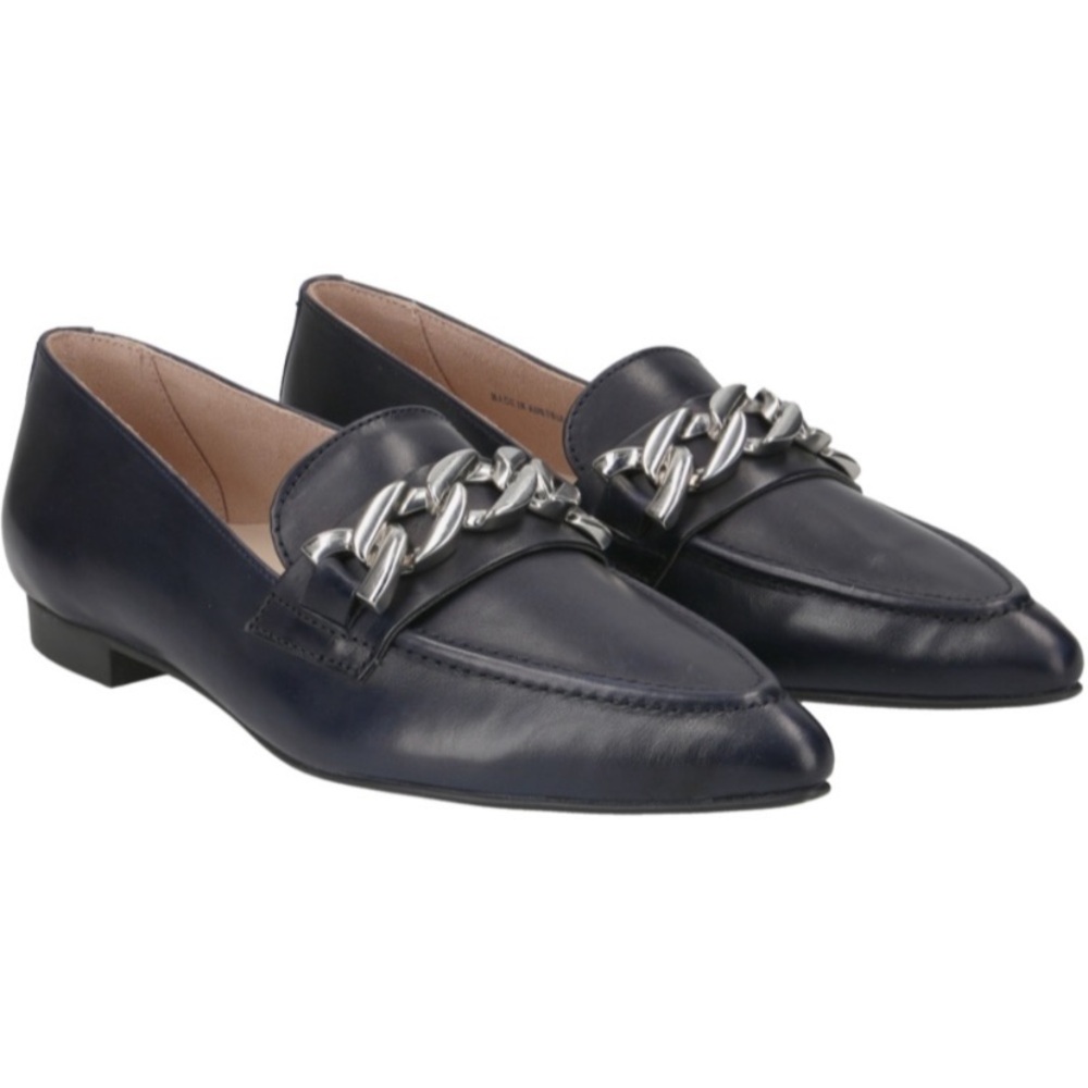 Flat Leather Loafer. Us 6.5. Dark blue Leather with chain.